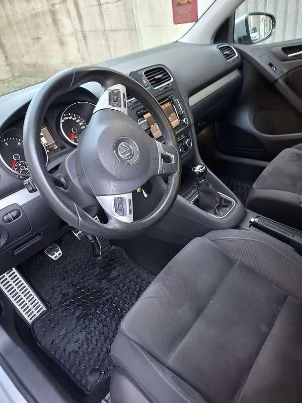 Usata VW Golf VII Highline 105 CV (77 kW) 2012 Berlina