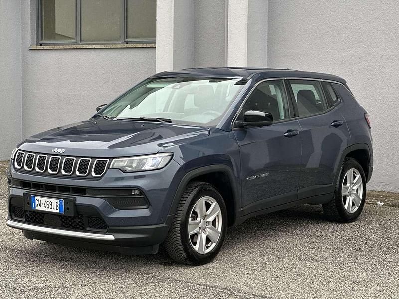 Usata Jeep Compass Altitude 131 CV (96 kW) 2024 Grigio petrolio SUV