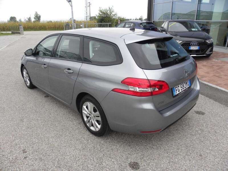 Usata Peugeot 308 Business-Line 131 CV (96 kW) 2016 Grigio metallizzato Station wagon