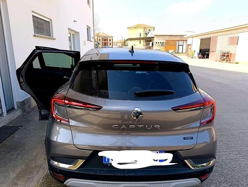 Usata Renault Captur Techno 94 CV (69 kW) 2022 SUV