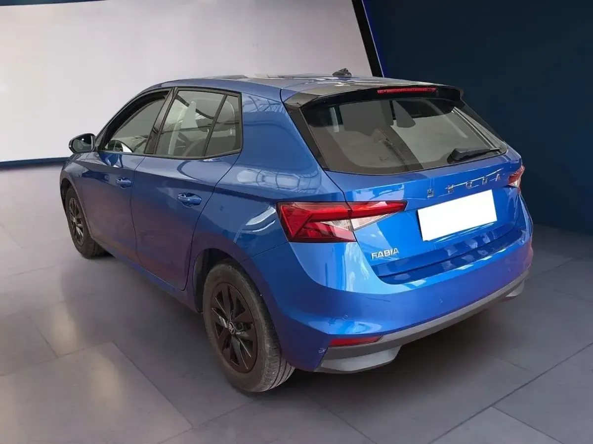 Usata Skoda Fabia 80 CV (58 kW) 2025 Blu/azzurro Utilitaria