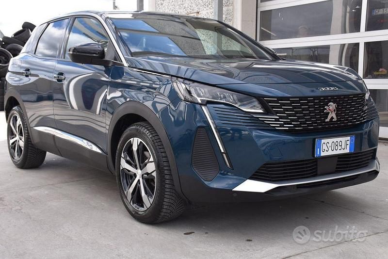Usata Peugeot 3008 Allure 131 CV (96 kW) 2023 Blu SUV