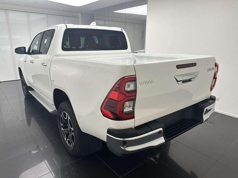 Nuova Toyota HiLux Executive 150 CV (110 kW) 2025 Bianco Pick-up