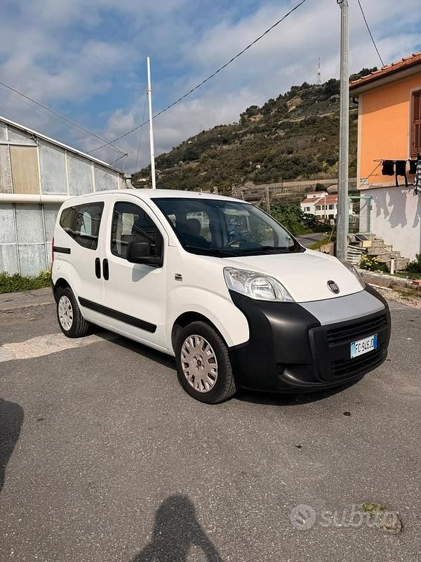 Usata Fiat Qubo Trekking 75 CV (55 kW) 2016 Bianco Monovolume