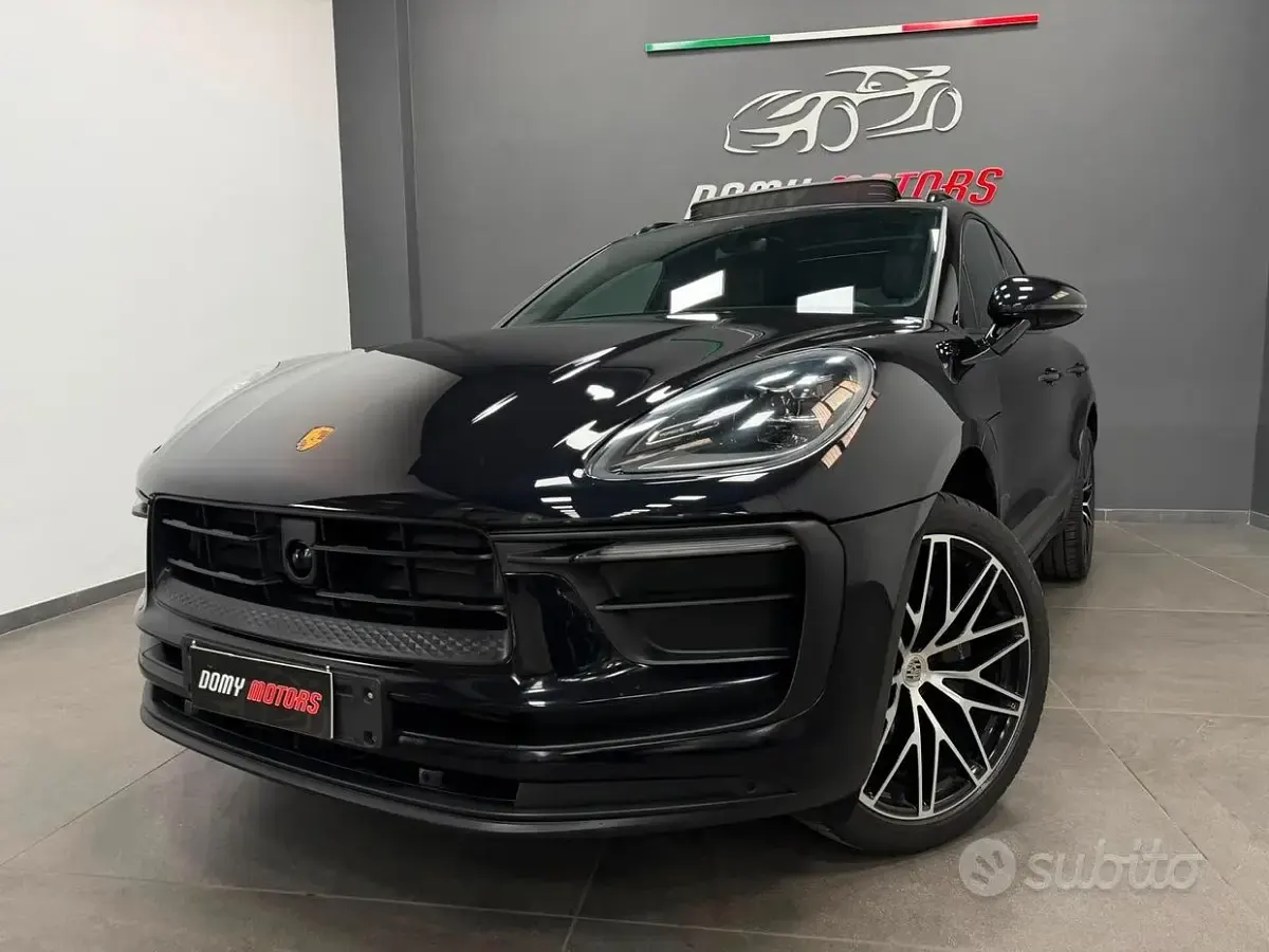 Usata Porsche Macan Chrono 265 CV (194 kW) 2023 Nero metallizato SUV