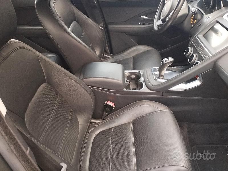 Usata Jaguar E-Pace 150 CV (110 kW) 2019 Grigio SUV