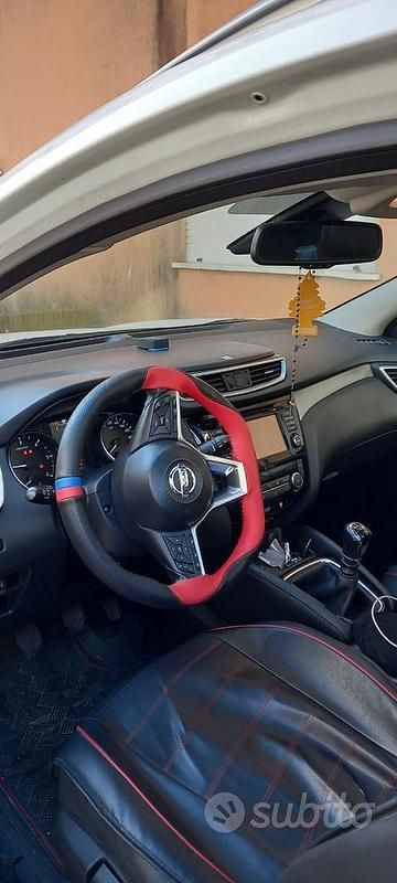 Usata Nissan Qashqai 2018 Bianco SUV