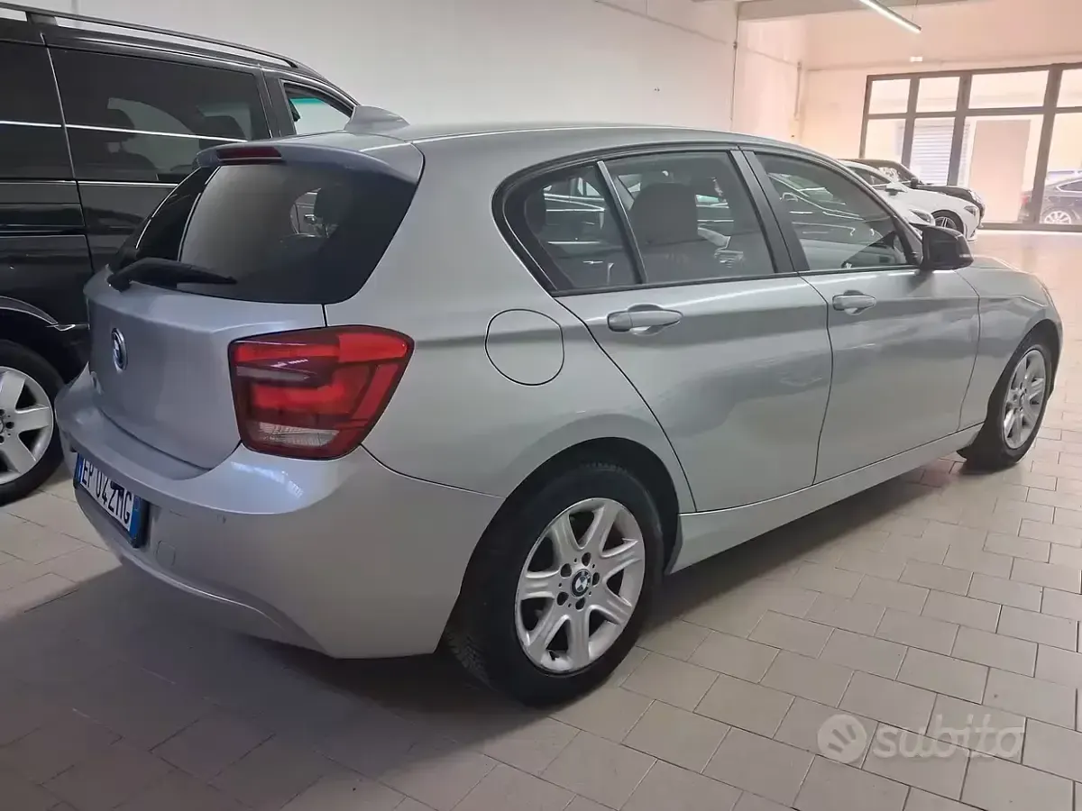 Usata BMW 118 143 CV (105 kW) 2012 Grigio Utilitaria