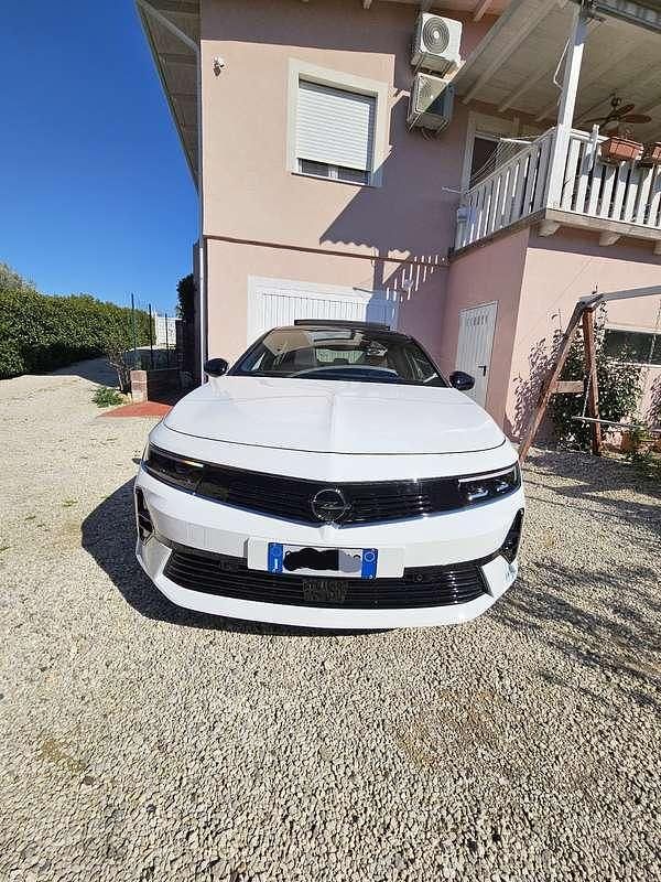 Usata Opel Astra Ultimate 150 CV (110 kW) 2025 Berlina