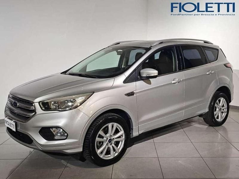 Argento Usata 2017 Ford Kuga S SUV | 13.950 € (Buon prezzo) - Immagine 1/4