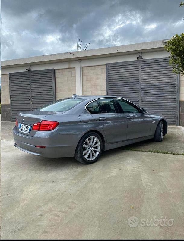 Usata BMW 525 218 CV (160 kW) 2011 Grigio Berlina