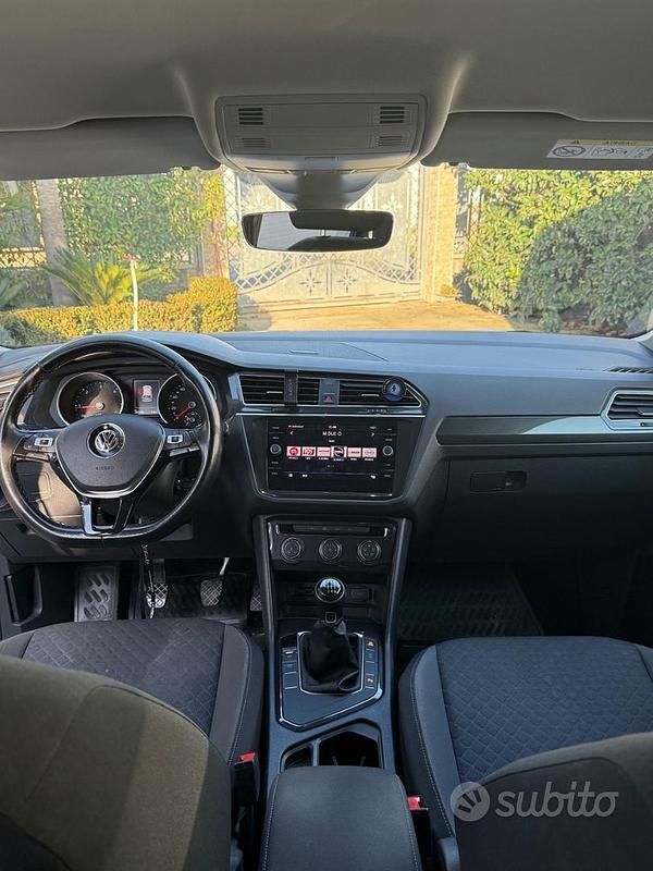 Usata VW Tiguan R-line 150 CV (110 kW) 2018 Bianco SUV