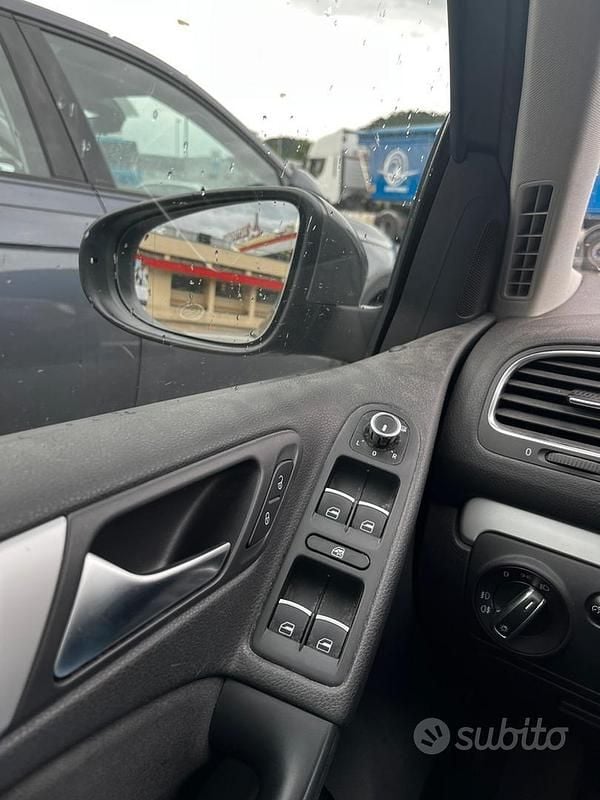 Usata VW Golf VI 140 CV (102 kW) 2010 Grigio Utilitaria