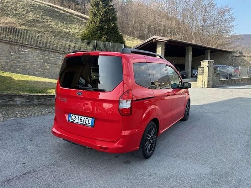 Usata Ford Tourneo ST-Line 101 CV (74 kW) 2020 Rosso Furgone