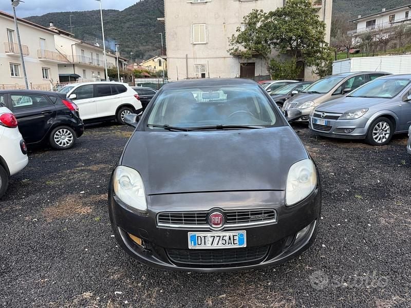Usata Fiat Bravo Dynamic 120 CV (88 kW) 2008 Grigio Utilitaria