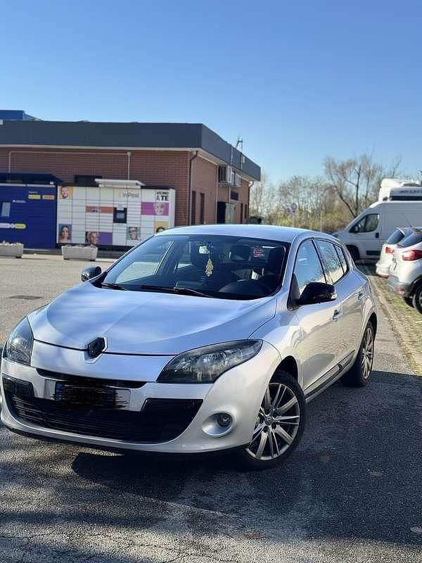 Usata Renault Mégane 110 CV (80 kW) 2011 Berlina