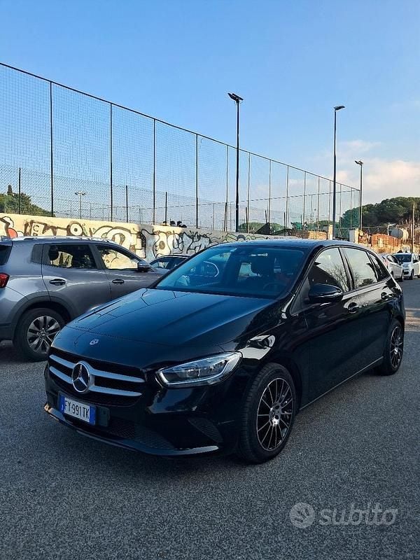 Usata Mercedes B180 2019 Nero Monovolume