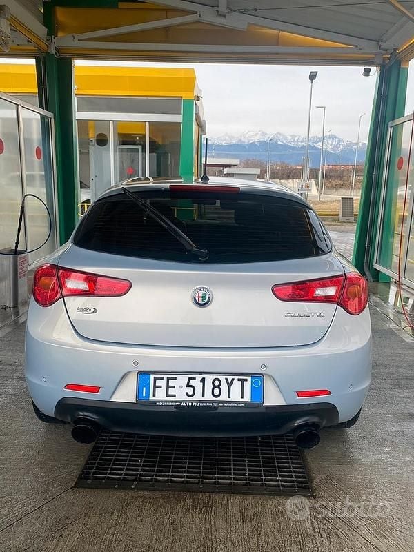 Usata Alfa Romeo Giulietta 150 CV (110 kW) 2016 Utilitaria