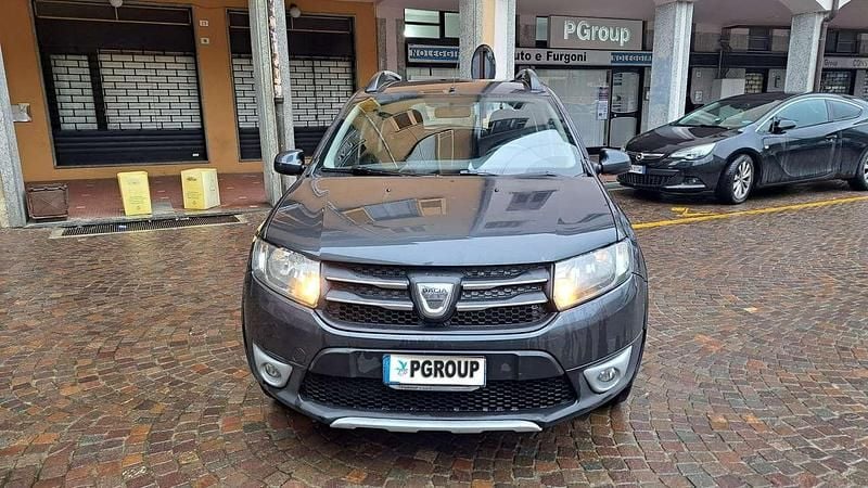Usata Dacia Sandero Prestige 90 CV (66 kW) 2016 Grigio Berlina
