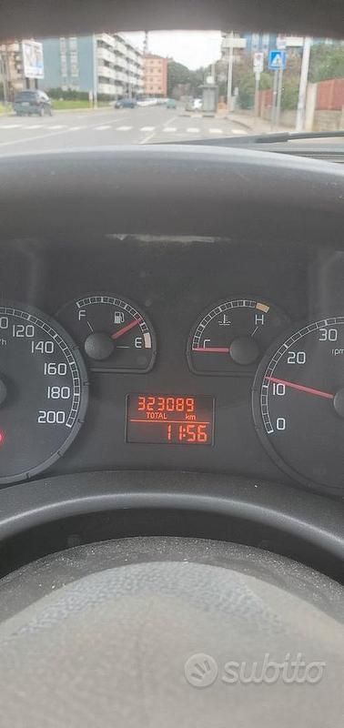 Usata Fiat Punto 2004 Utilitaria
