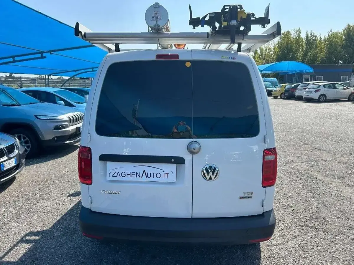 Usata VW Caddy 122 CV (89 kW) 2018 Bianco Monovolume