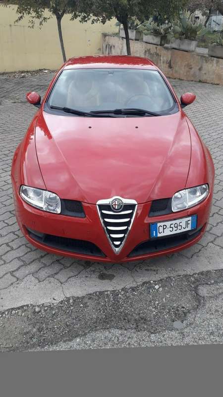 Usato 2004 Alfa Romeo GT 1.9 Diesel 150 CV (5.999 €)