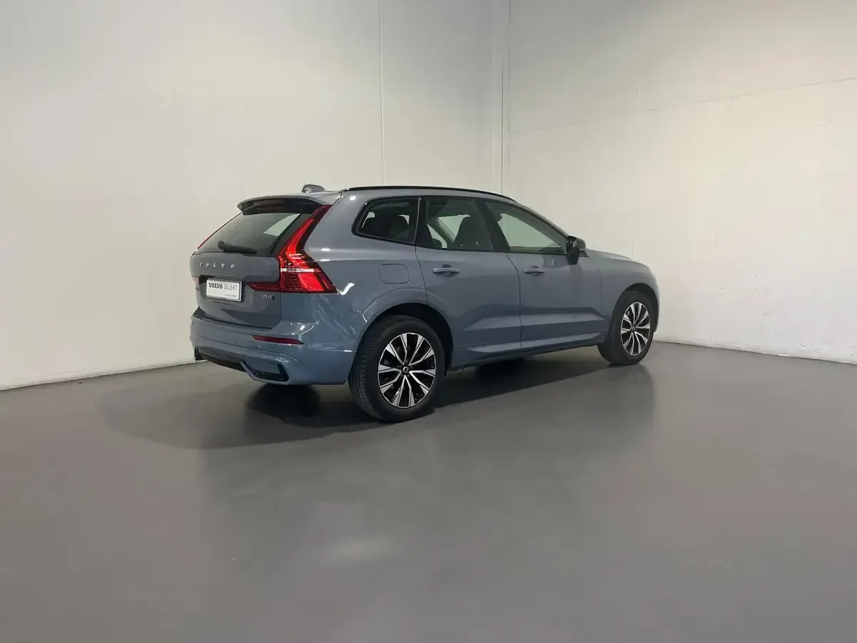 Usata Volvo XC60 Plus 197 CV (144 kW) 2022 Grigio SUV