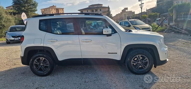 Usata Jeep Renegade Longitude 130 CV (95 kW) 2021 Bianco SUV