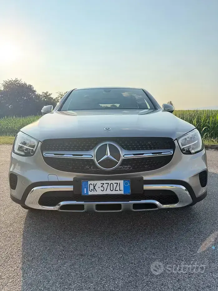 Usata Mercedes GLC200 Premium 163 CV (119 kW) 2022 Grigio SUV