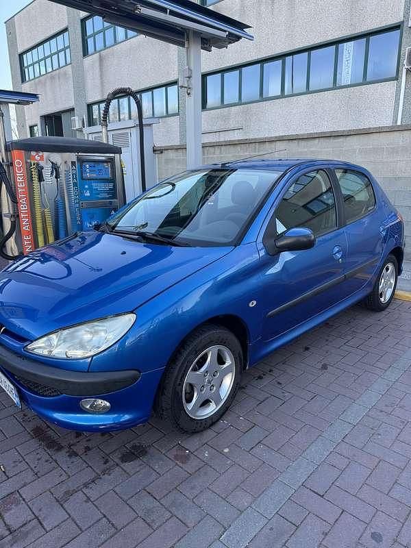 Usata Peugeot 206 60 CV (44 kW) 2005 Blu Berlina