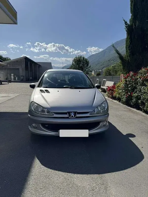Usata Peugeot 206 75 CV (55 kW) 2005 Berlina