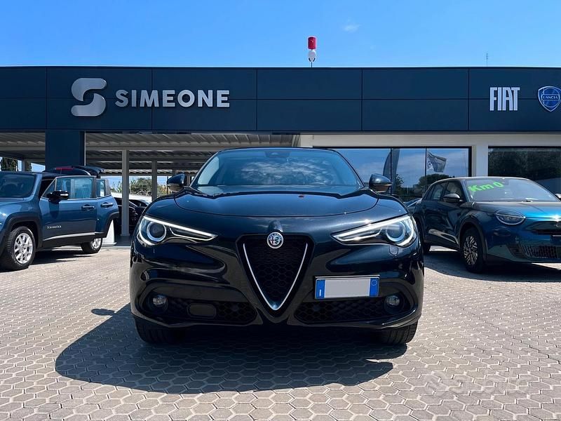 Usata Alfa Romeo Stelvio Executive 190 CV (139 kW) 2019 Nero SUV