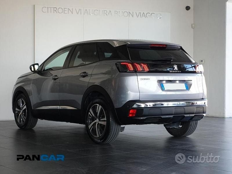 Usata Peugeot 3008 Allure 131 CV (96 kW) 2021 Grigio artense SUV