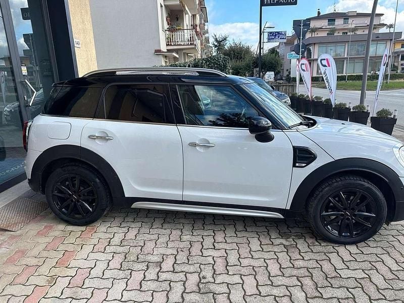 Usata Mini Cooper D Countryman Hype 150 CV (110 kW) 2018 Bianco SUV
