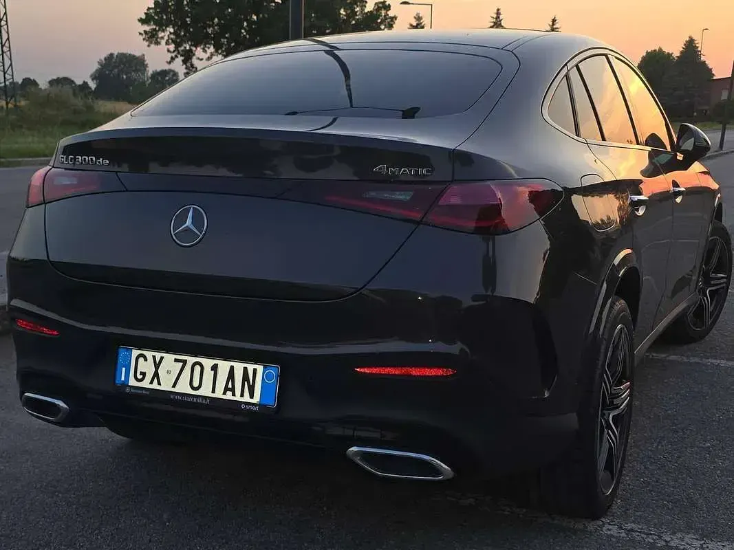 Usata Mercedes GLC300 AMG Line Premium 197 CV (144 kW) 2024 Nero SUV