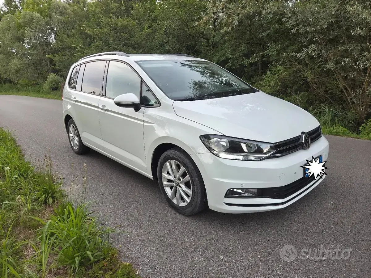 Usata VW Touran 110 CV (80 kW) 2016 Bianco Monovolume
