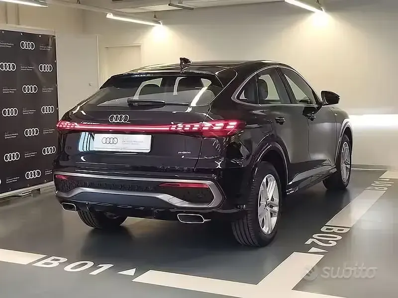 Nuova Audi Q5 Sportback S-Line 204 CV (150 kW) 2026 Nero SUV