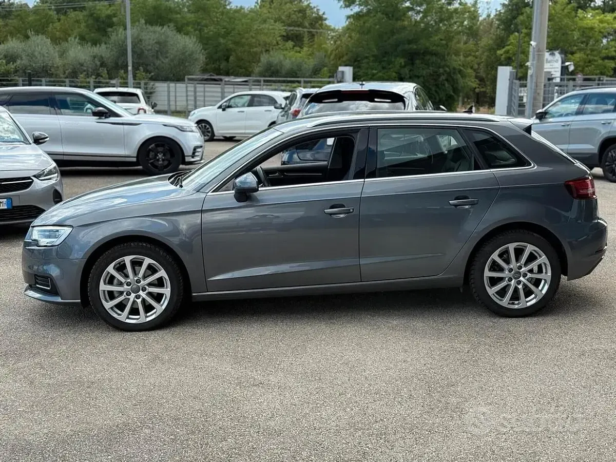 Usata Audi A3 116 CV (85 kW) 2019 Grigio Berlina