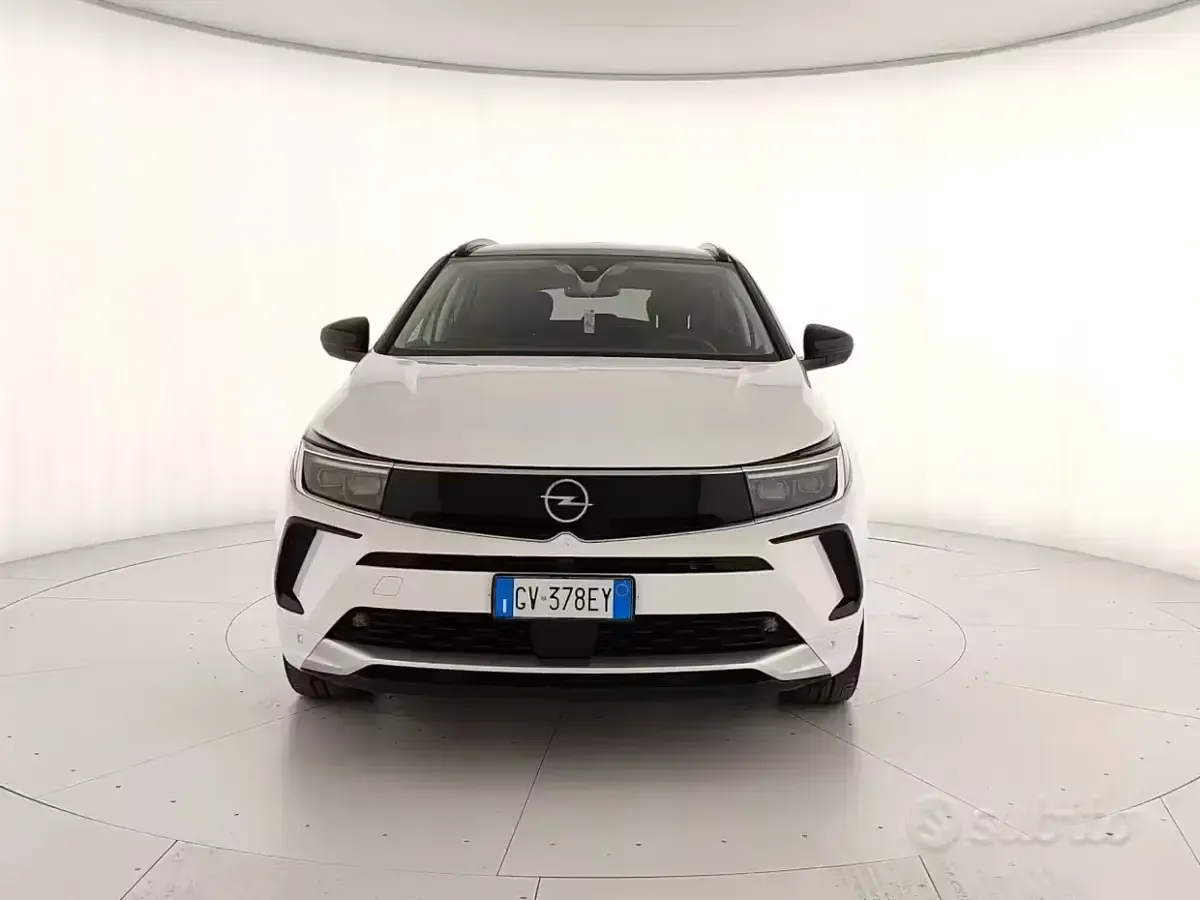Usata Opel Grandland X Ultimate 131 CV (96 kW) 2024 Bianco SUV