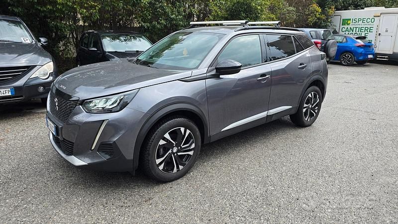 Occasion Peugeot 2008 GT 110 ch (80 kW) 2022 Gris SUV