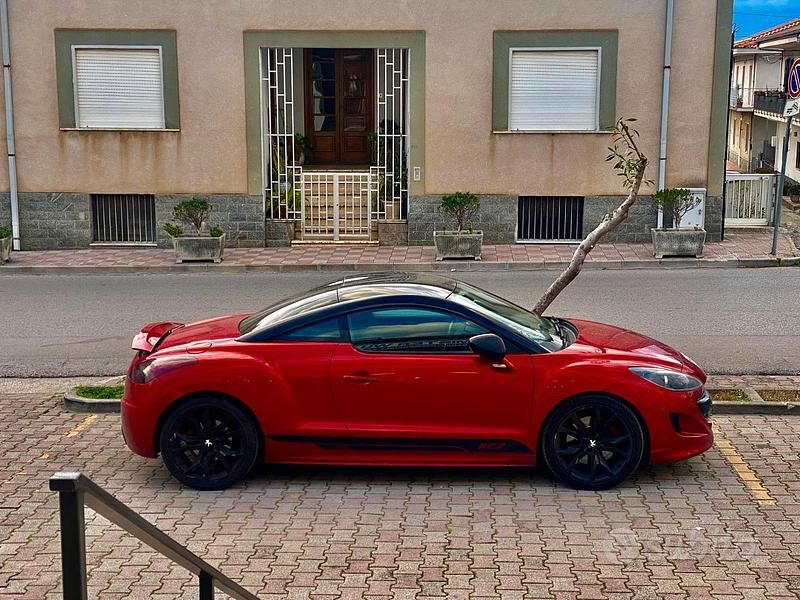 Rosso Usata 2012 Peugeot RCZ Coupé | 12.000 € - Immagine 1/4