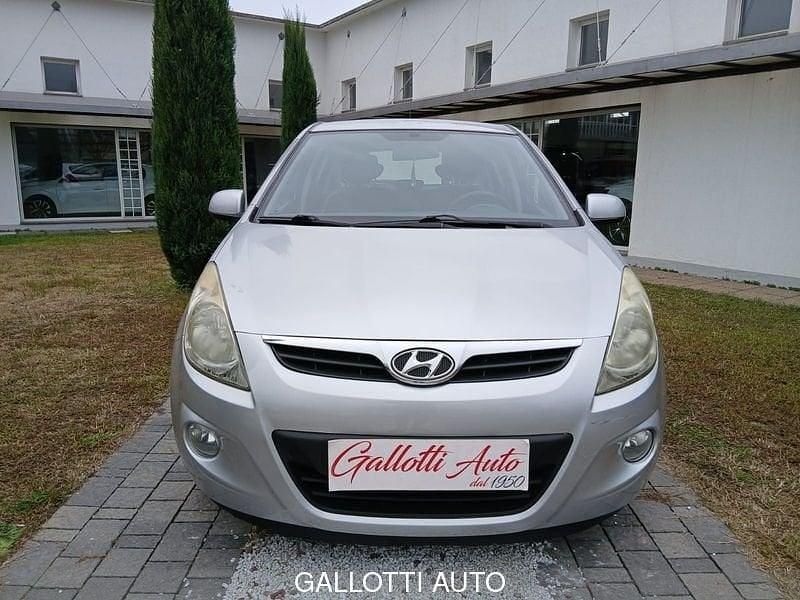 Usata Hyundai i20 Classic 77 CV (56 kW) 2010 Argento Utilitaria