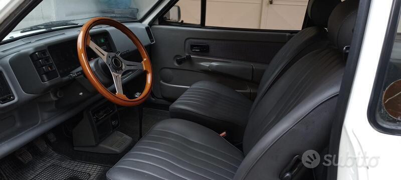 Usato 1985 Ford Fiesta 1.0 Benzin 44 CV (1.800 €)