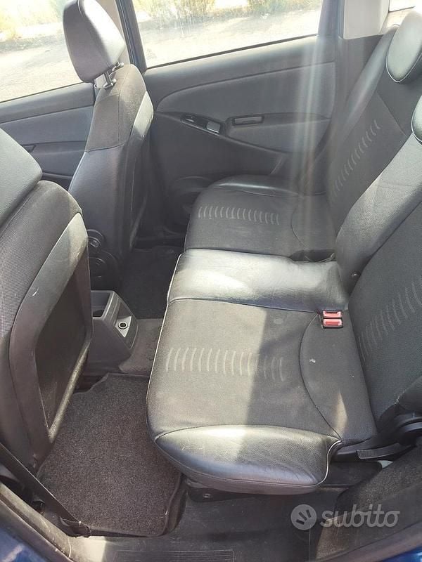 Usata Fiat Idea 70 CV (51 kW) 2006 Blu Monovolume