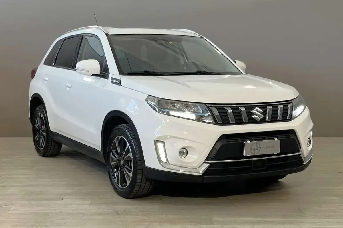 Usata Suzuki Vitara 129 CV (94 kW) 2023 Bianco SUV
