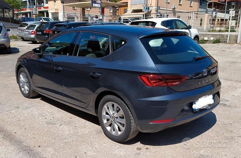 Usata Seat Leon Business 116 CV (85 kW) 2019 Berlina