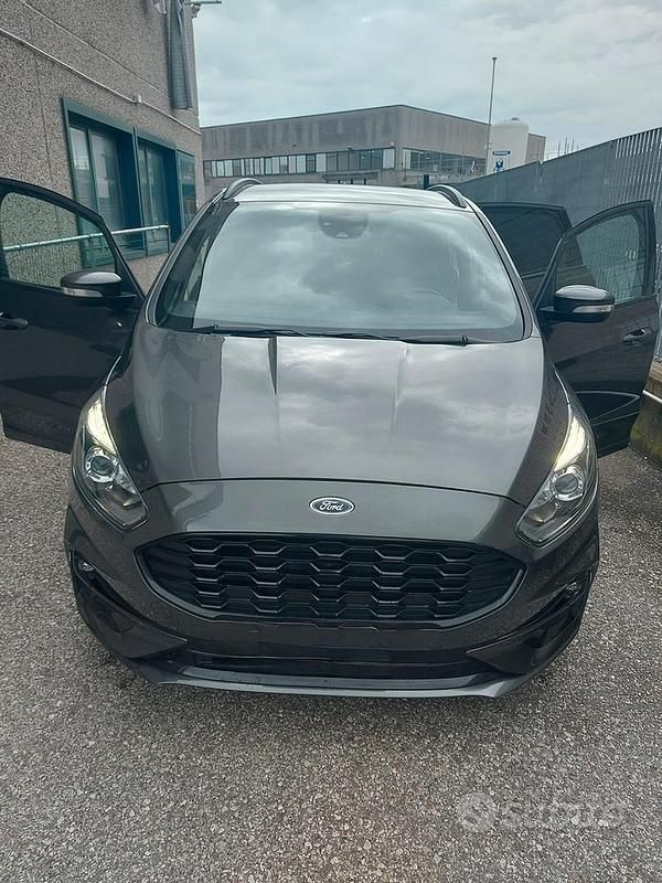Usata Ford S-MAX ST-Line 2023 Grigio Monovolume