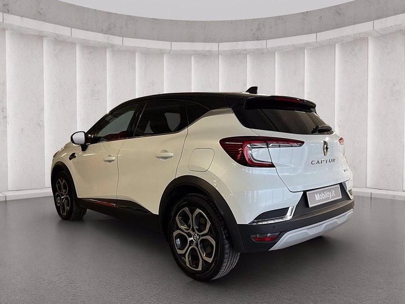 Usata Renault Captur Intens 160 CV (117 kW) 2022 Bianco perla SUV