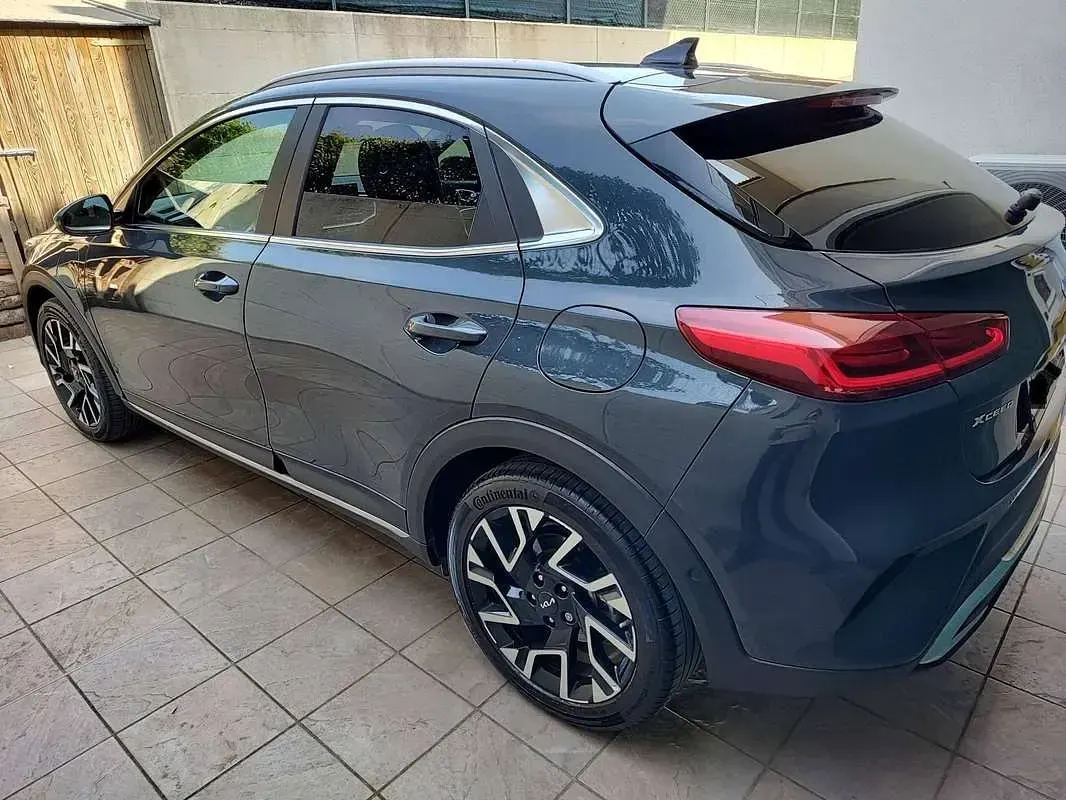 Usata Kia XCeed Style 105 CV (77 kW) 2024 Grigio SUV