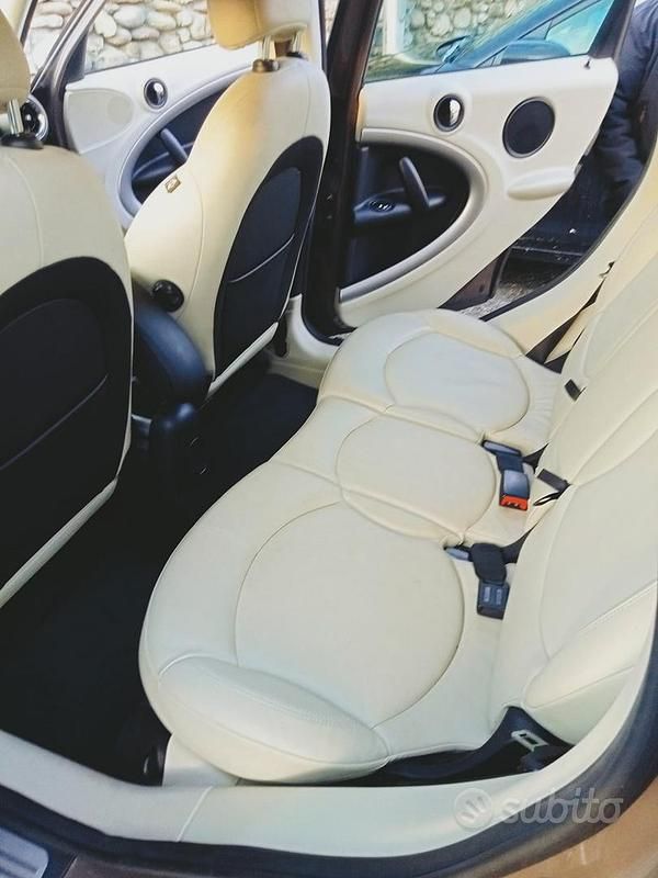 Usata Mini Countryman 122 CV (89 kW) 2011 Marrone SUV